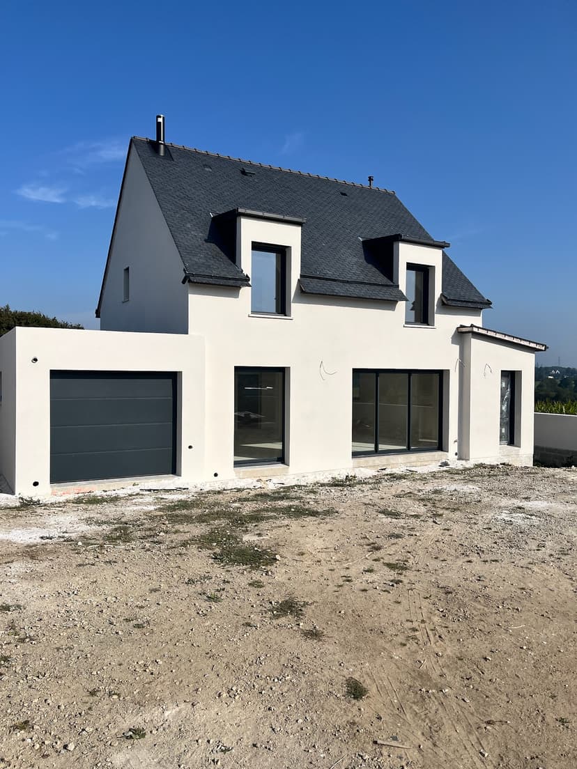 Étape de construction d'une maison neuve